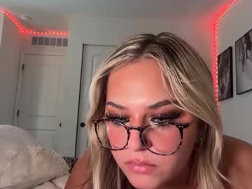 See Ladyybugloverr online Now @ fap.tw