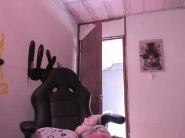 See Lalanaughty1 online Now @ fap.tw