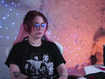 See Lana__may online Now @ fap.tw