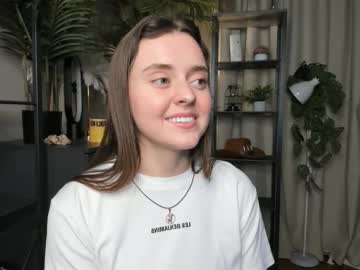 See Laura_mutti online Now @ fap.tw