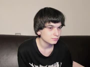 See Lazydarkknight online Now @ fap.tw