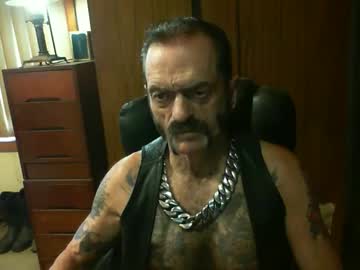 See Leathergreaser online Now @ fap.tw