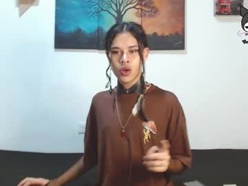 See Lejoowo online Now @ fap.tw