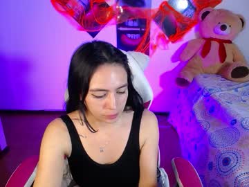 See Lika_little3 online Now @ fap.tw