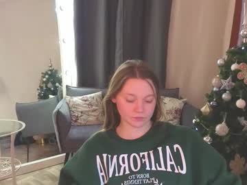 See Lilian_stars online Now @ fap.tw