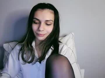 See Lilirose_x online Now @ fap.tw