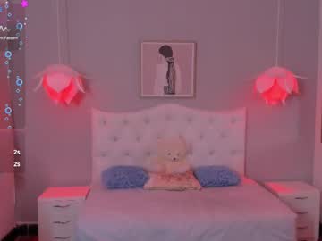 See Lisa7_7 online Now @ fap.tw