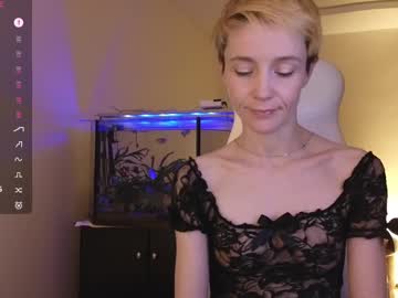 See Litllle_alis_a online Now @ fap.tw