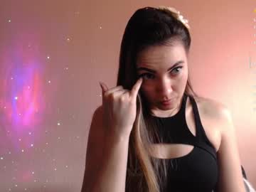 See Little___angell online Now @ fap.tw