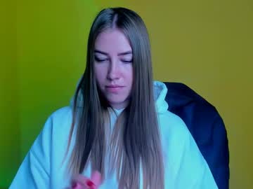 See Lolly_wink online Now @ fap.tw
