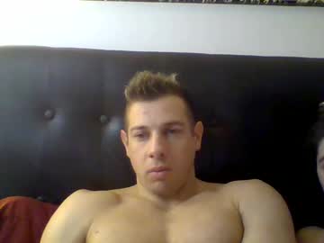 See Luca23millo90 online Now @ fap.tw