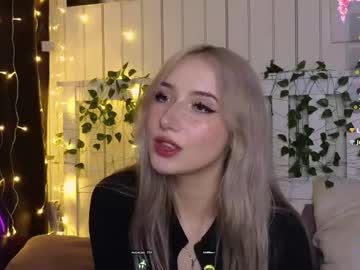 See Lucettaeade online Now @ fap.tw
