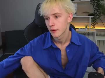 See Lucidangelok online Now @ fap.tw