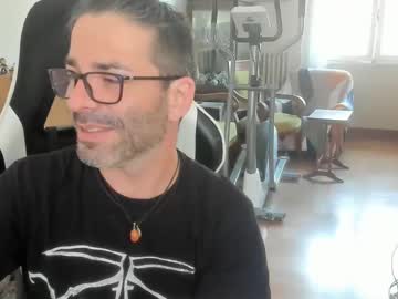 See Luckydrakex online Now @ fap.tw