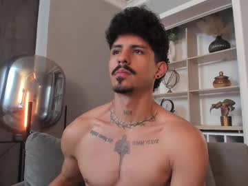 See Lukeetaylor_ online Now @ fap.tw