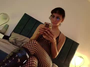 See Luna_mcclean online Now @ fap.tw