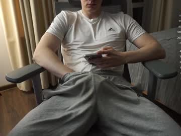 See Maestro3369 online Now @ fap.tw