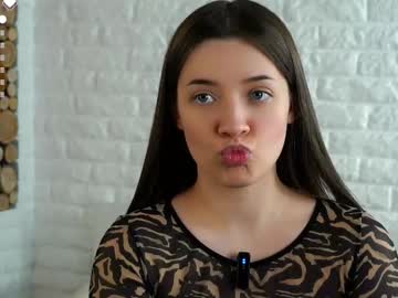 See Maidabuoy online Now @ fap.tw