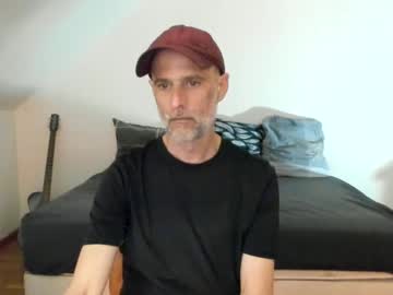 See Marcfet online Now @ fap.tw