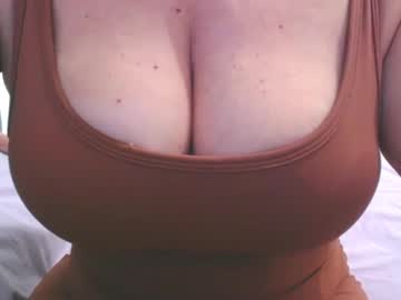 See Marthanollan online Now @ fap.tw