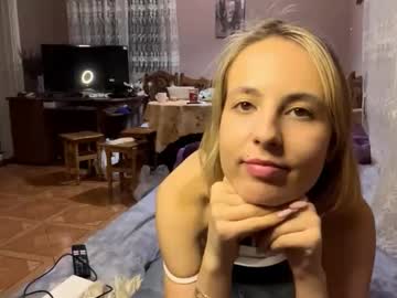 See Maryannaplateros online Now @ fap.tw