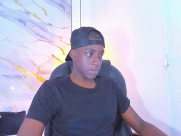 See Max_fiery online Now @ fap.tw