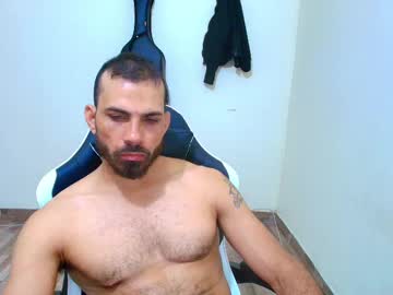 See Max_love25 online Now @ fap.tw