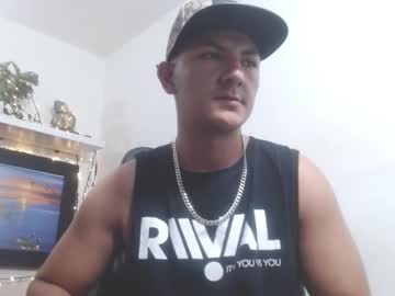 See Maximo_ston online Now @ fap.tw