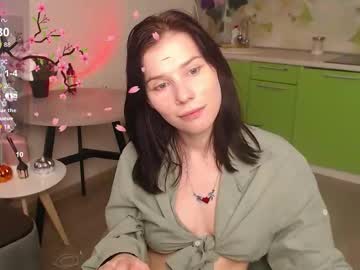 See Mellhyees online Now @ fap.tw