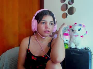 See Merlin_adans online Now @ fap.tw