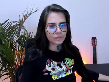 See Meurief online Now @ fap.tw