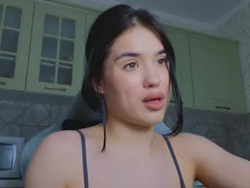 See Mia___lunaa online Now @ fap.tw