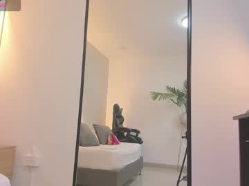 See Mia_collins96 online Now @ fap.tw