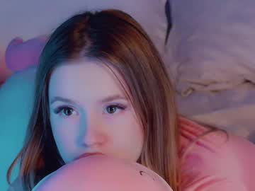 See Milanabalmain online Now @ fap.tw