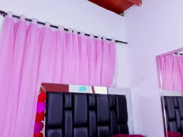 See Milfaura_ online Now @ fap.tw