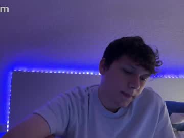 See Milkoutq online Now @ fap.tw