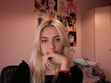 See Misa_lia online Now @ fap.tw