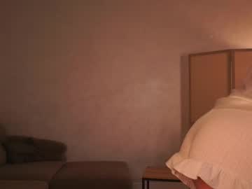 See Mist_mia online Now @ fap.tw