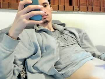 See Moderdelier online Now @ fap.tw