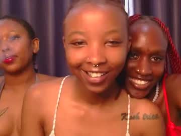 See Myline_ online Now @ fap.tw