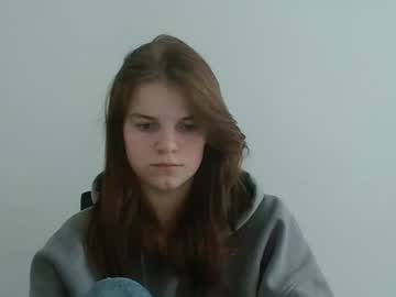 See Nana_new online Now @ fap.tw