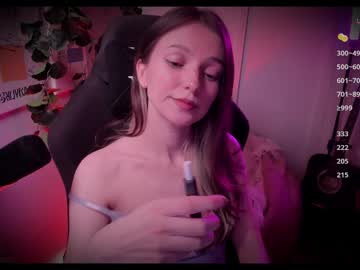 See Nannoyou online Now @ fap.tw