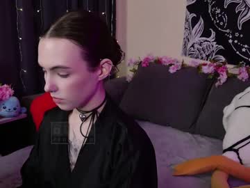 See Naugghtynikki online Now @ fap.tw