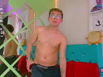See Naughty__chris online Now @ fap.tw
