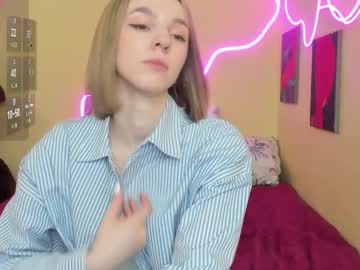 See Nessadiaz online Now @ fap.tw