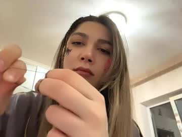 See Nickivizard online Now @ fap.tw