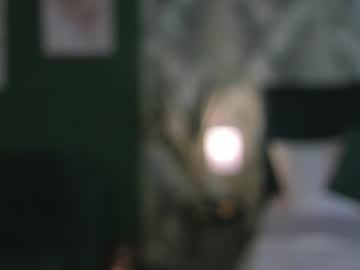 See Nicky_r0se online Now @ fap.tw