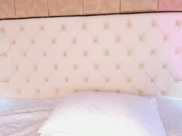 See Nicolltaylor_ online Now @ fap.tw