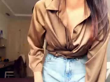 See Nievesshippey online Now @ fap.tw