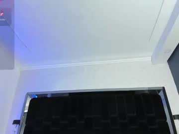 See Nikkysmiith online Now @ fap.tw